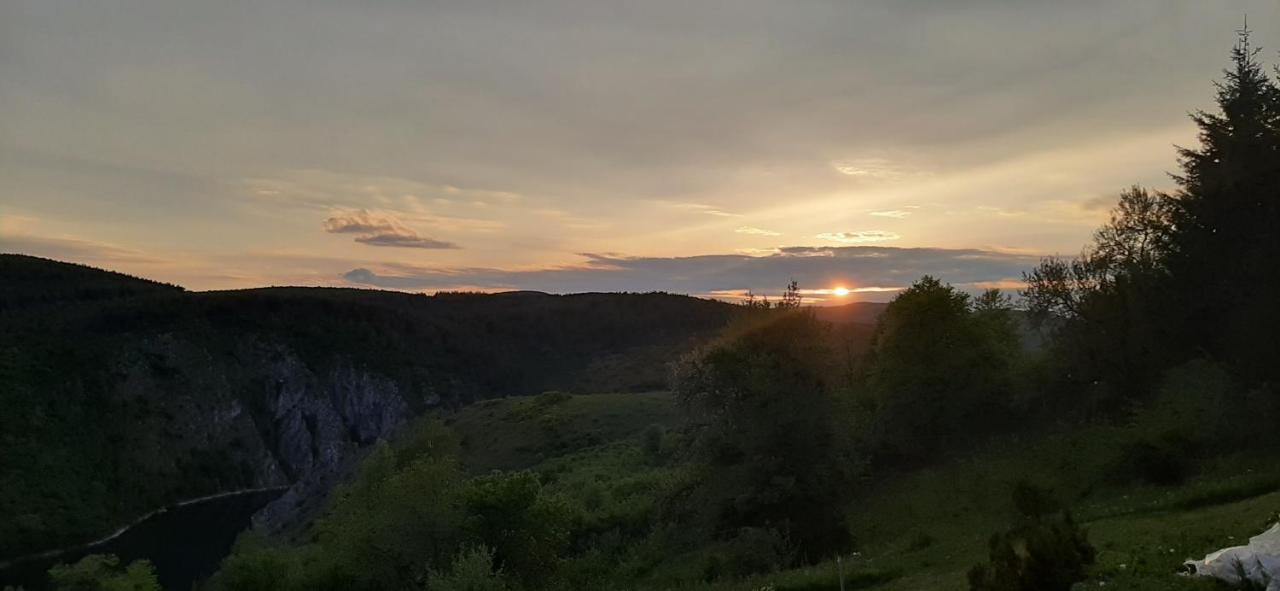 Biserna Dolina Uvac Сеница Экстерьер фото